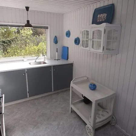 Holiday Midtvej A- 2965 Holiday home Bjerregard